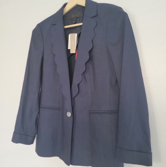 J. Crew NWT Scalloped Collar Navy Blazer Size 4 - Picture 3 of 8